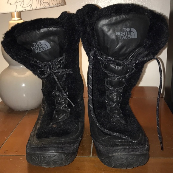 The North Face Nuptse Boot - Picture 2 of 4